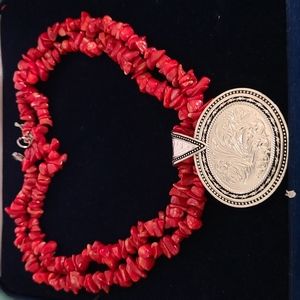 Woman's New Traditions stars & Barbed Wire Bailiwick Necklace